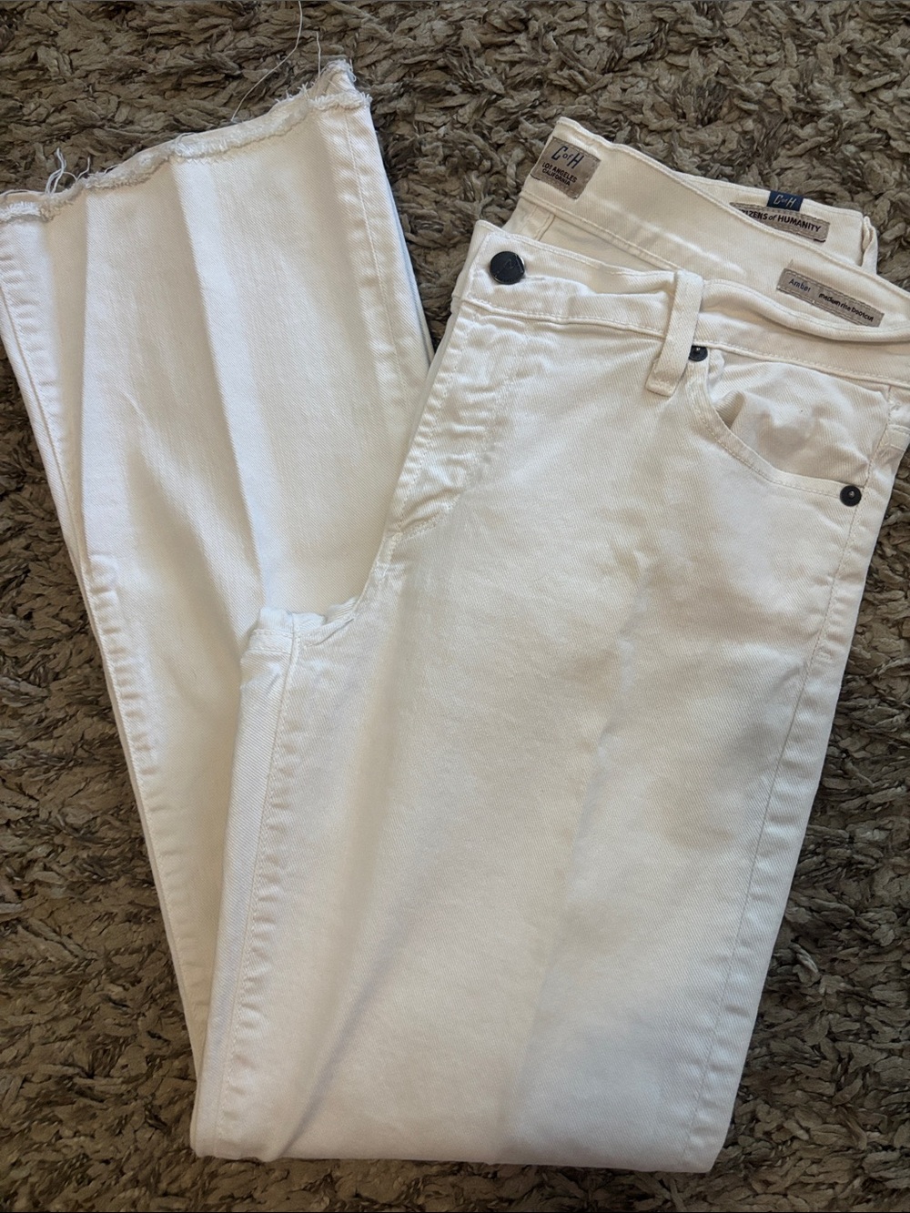Citizens Of Humanity White Amber Medium Rise Boot cut Jeans with Subtle Hardware - Picture 9 of 10